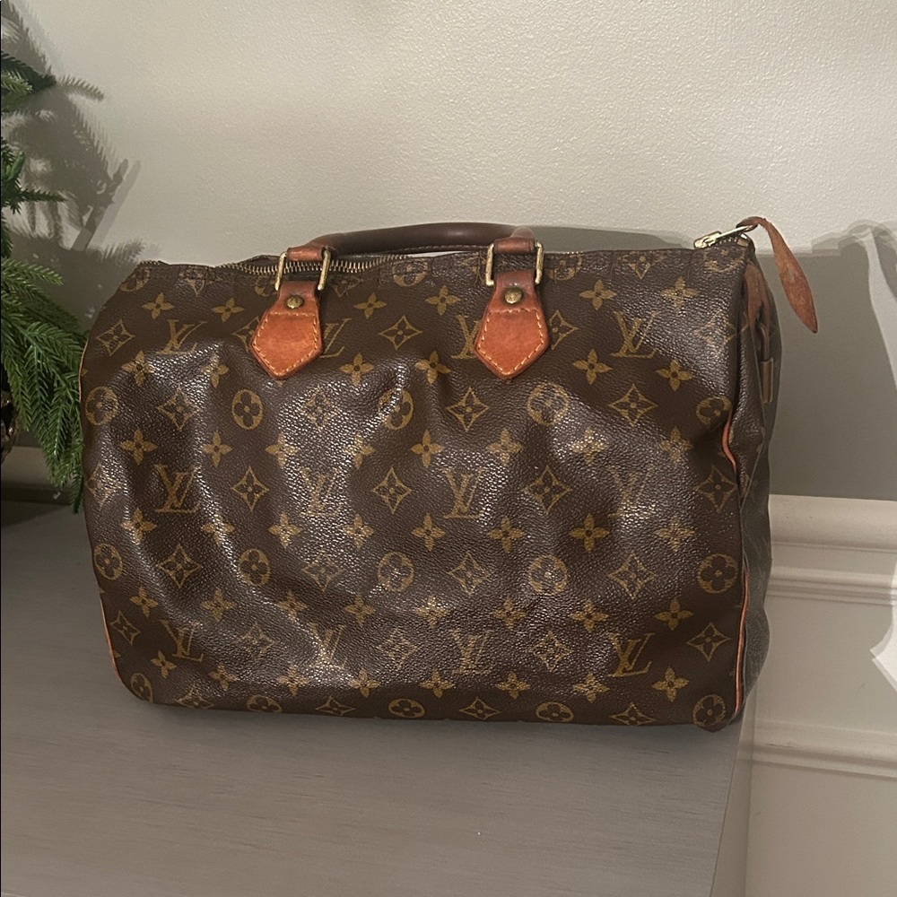 Louis Vuitton Monogram Brown Speedy 35